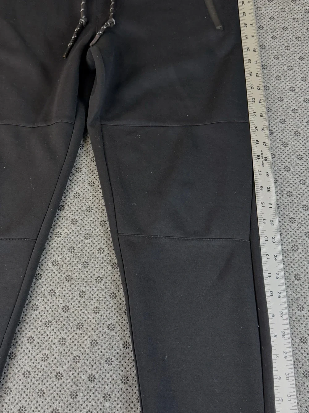 Aeropostale Men's Black Slim Jogger Sweatpants